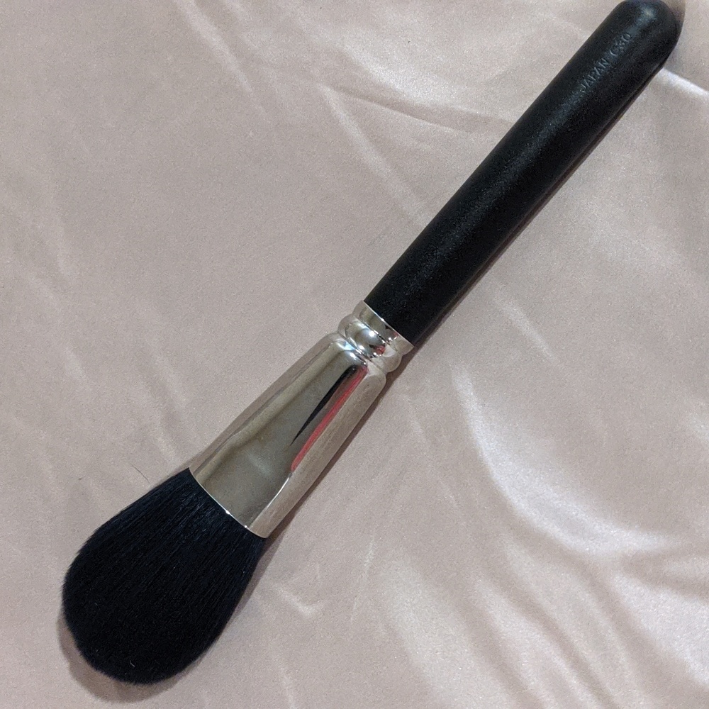 NEW MAC 150s Large Face Powder Brush - Picture 3 of 5